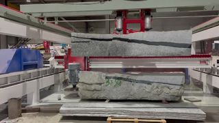 Volautomatische platenontlader: snijdt en verwijdert automatisch platen uit steenblokken