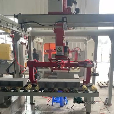 Automatische klemmachine voor het laden en lossen van zware ladingen