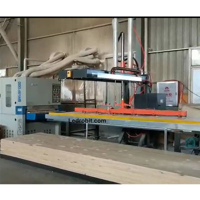 Automatische houtpelletmachine voor het laden en lossen ODM CNC-productielijnen