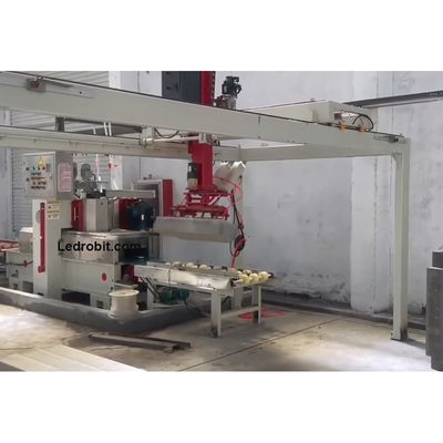 Aanpasbare richting Elektrische stoeprand laden en lossen machine met servomotor LCD-scherm